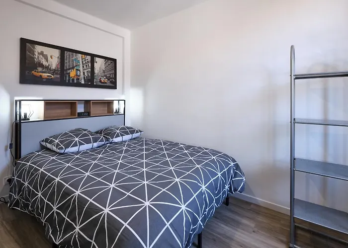 Magnifique*t4*centre Ville*wifi*billard*netflix* Limoux